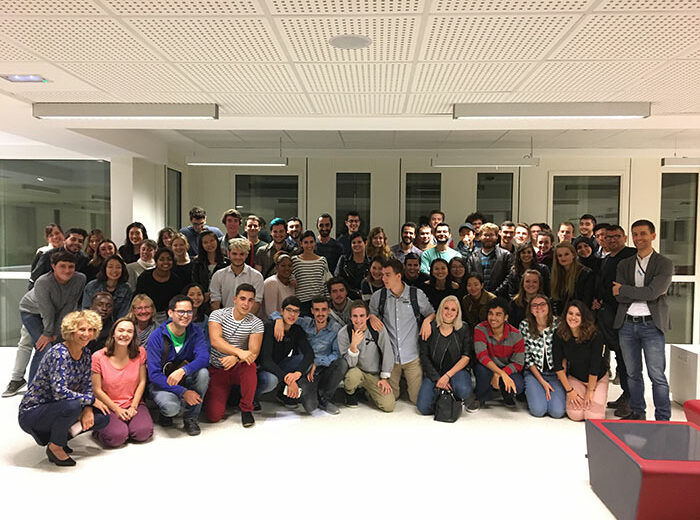 Photo de groupe - étudiants et enseignants - Tandems linguistiques ILCF / ESQESE