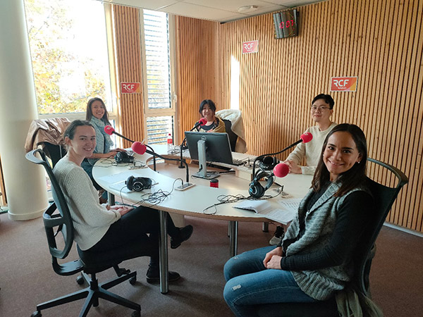 étudiants à la radio - média - RCF